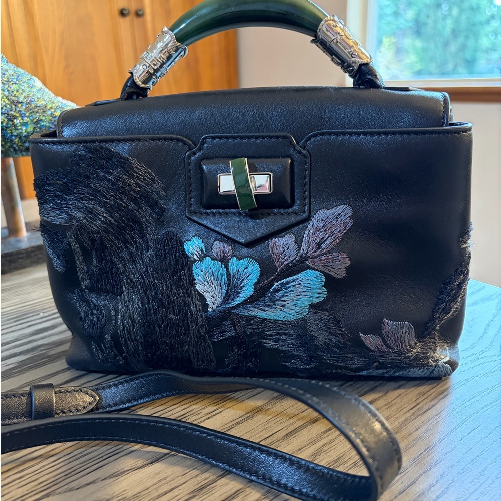 SHIATZY CHEN Embrace Collection
Cowhide Embroidered Mini Sac de Jade Bag.